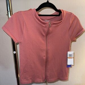 Trendy Knit in a dusty rose color from Macy’s. Brand New!